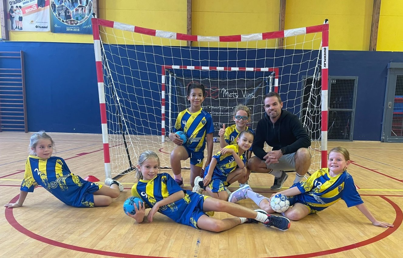 U10F